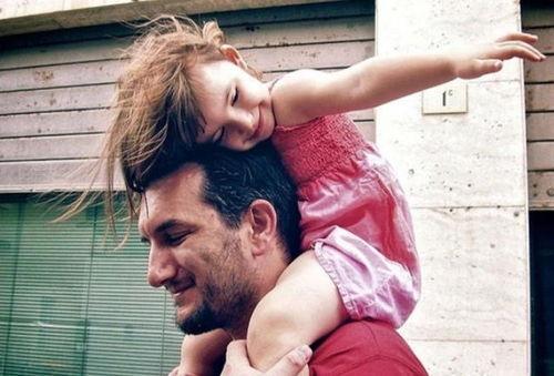 随跛子爸进城入赘我真香了,跛子爸的甜蜜进城记