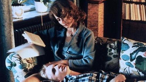 教室别恋,青春记忆中的情感纠葛