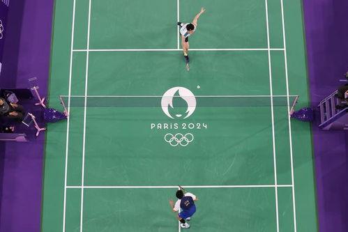 巴黎奥运会羽毛球男子单打铜牌赛：李梓嘉2-1拉克什亚·森,李梓嘉2-1逆转拉克什亚·森获铜牌